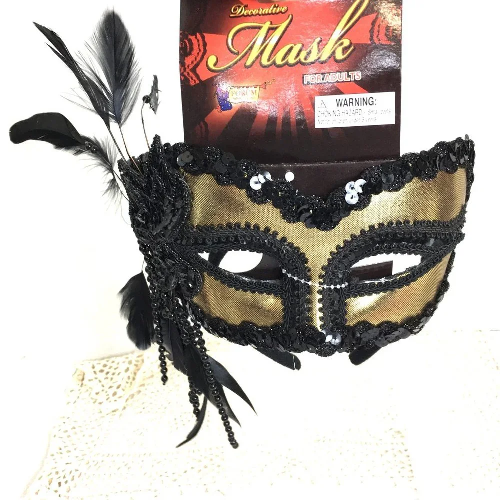 Venetian Halloween Gold Blk Half Mask NOS NWT